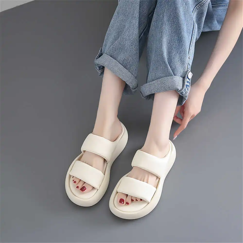 Size 39 Strips Summer Shoes Sa - Different Aquatic Sports のレビューと価格